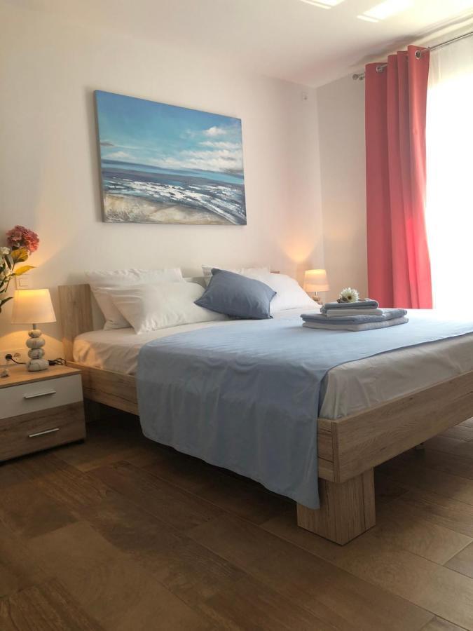 Seaview Apartment